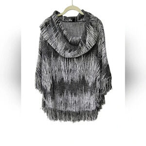 Linea Domani Anthropology Cowl Neck Boho Cozy Fringe Shawl/Cape, M